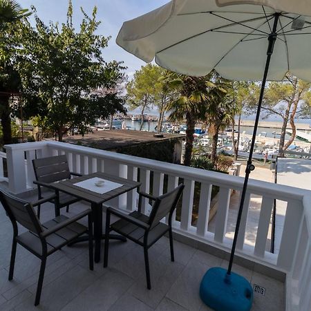 Apartman Hrabric 2 Njivice Esterno foto