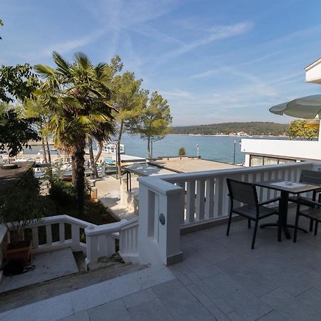Apartman Hrabric 2 Njivice Esterno foto