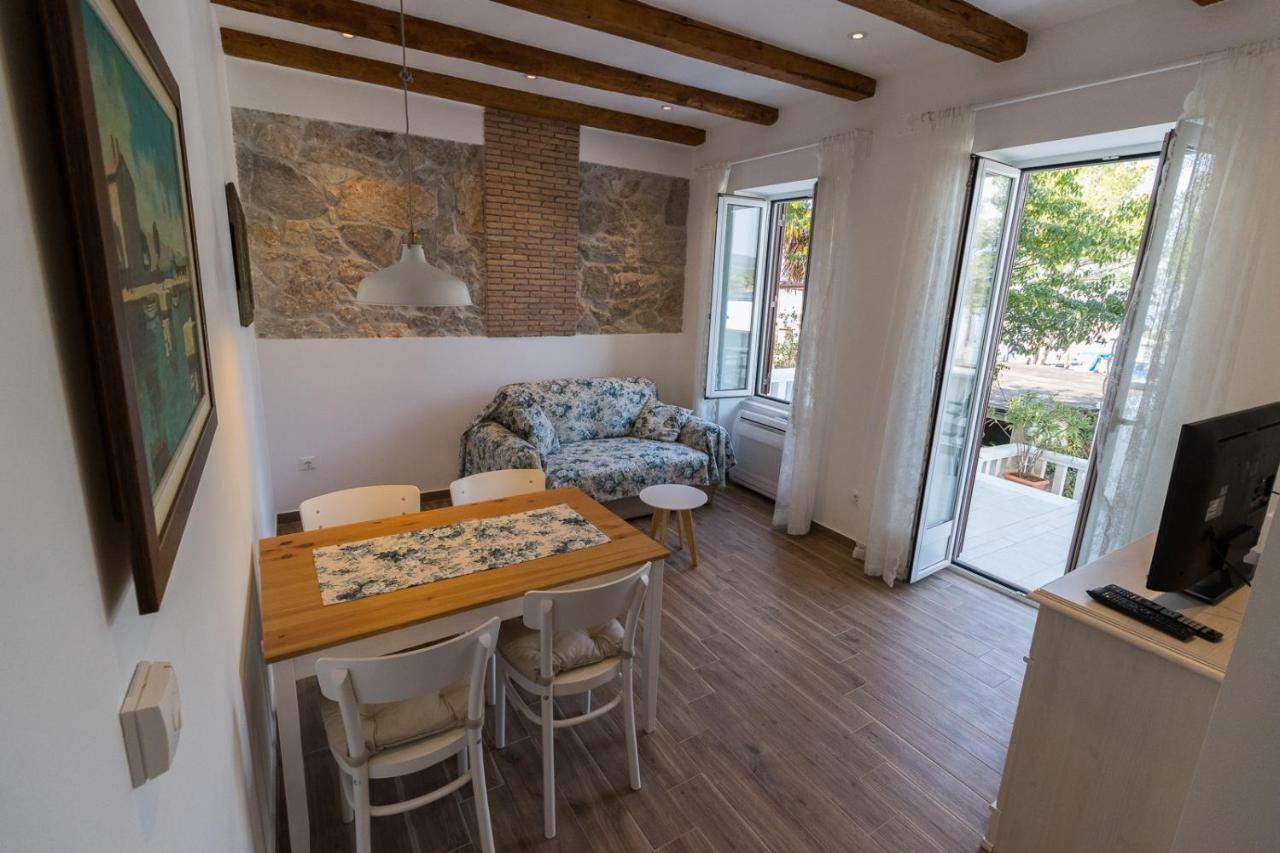Apartman Hrabric 2 Njivice Esterno foto